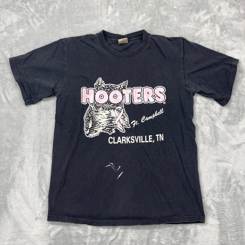 Vtg Hooters T-Shirt Mens Medium Black Graphic Print Short Sleeve Pullover Tee